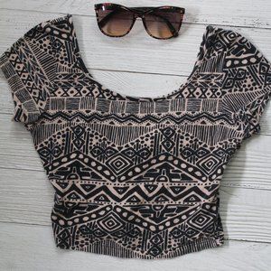 Twist-Back Crop Top Tee